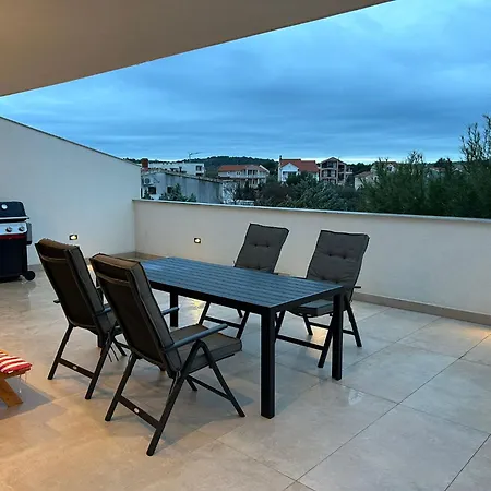 Apartament Marepromo 1